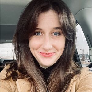 Meet your Posher, Carolyn